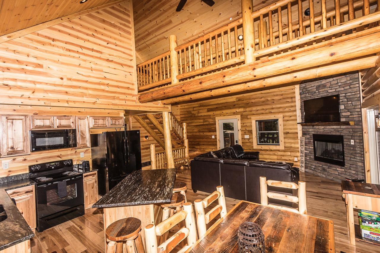 Hocking Hills Cabins & Resort Foxfire Logan Exterior foto
